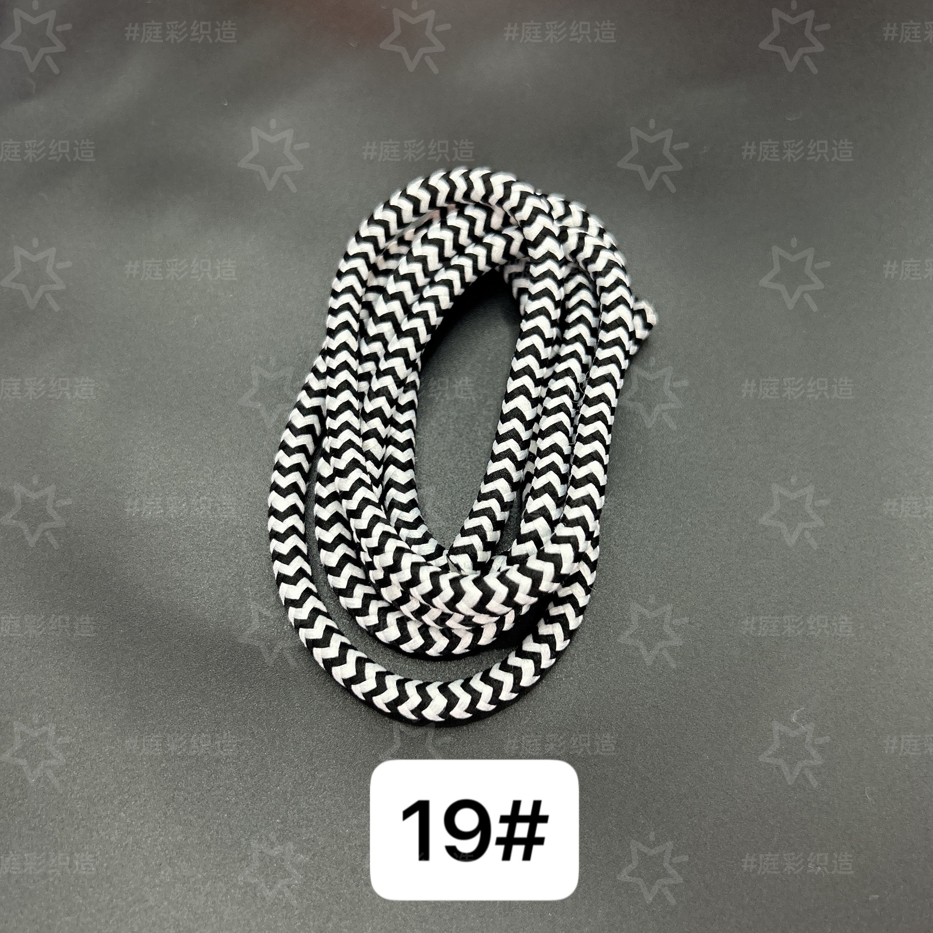 1be362fb711af250f602eb8de3d878