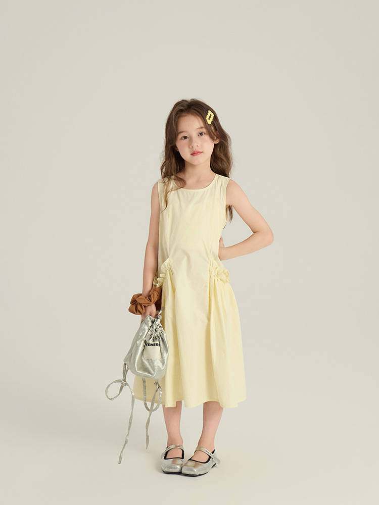 240501 yiyijia165292 whitecube