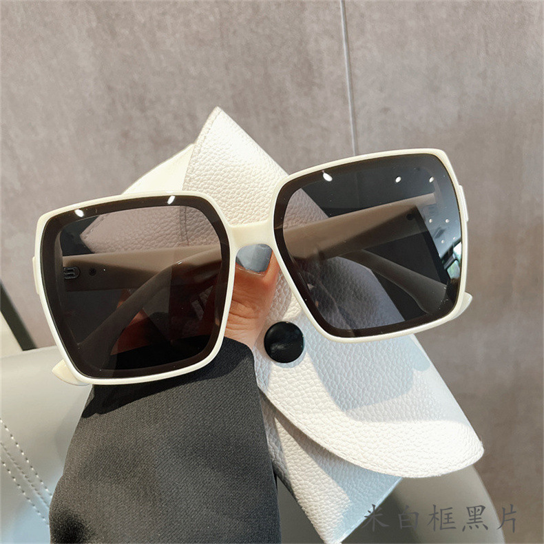 米白框黑片 (5).jpg