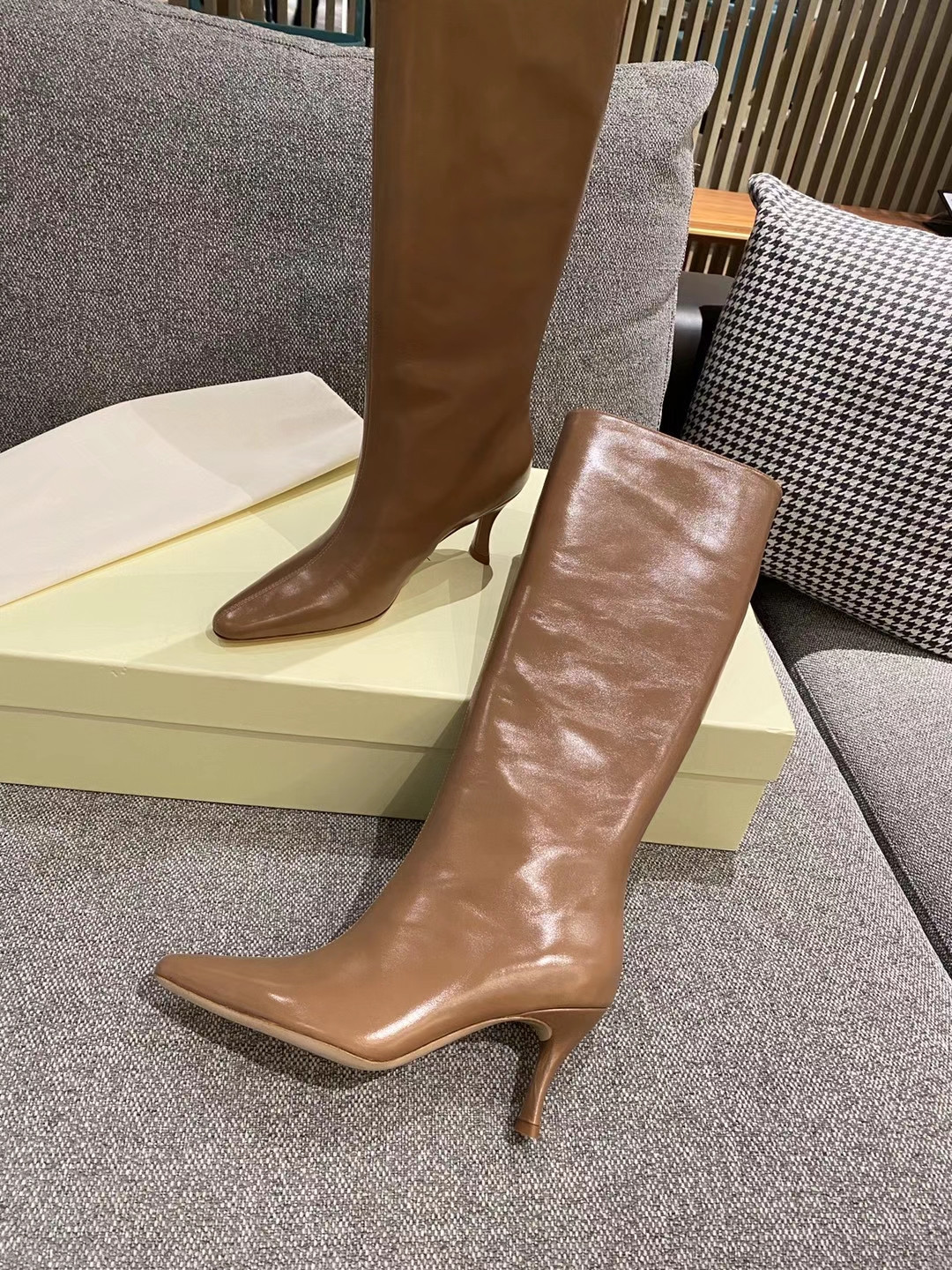 dff39afe6edc31bf3f9295a75fb448