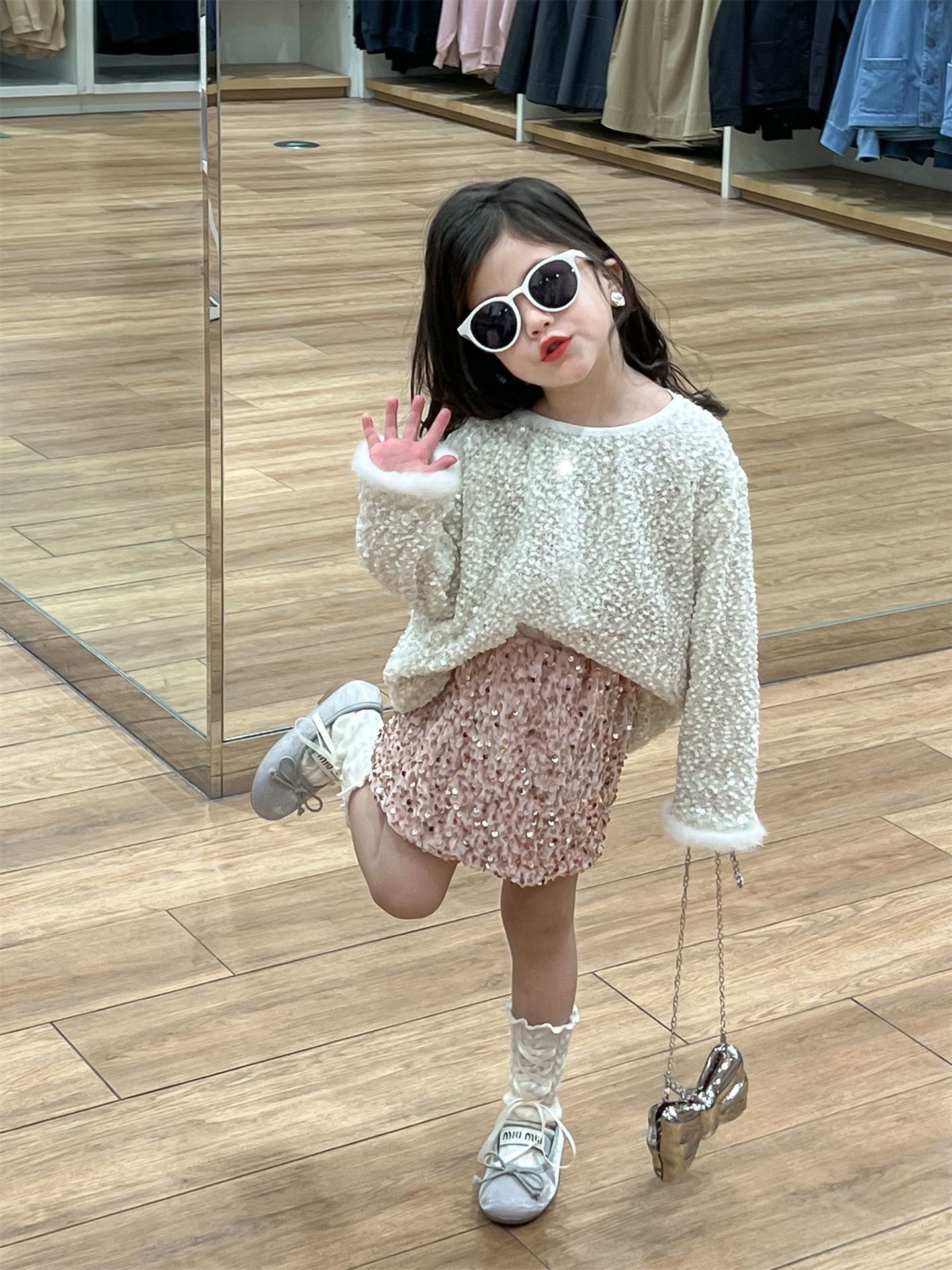 O1CN01JNAb9t28KCzabLDGW_!!1035