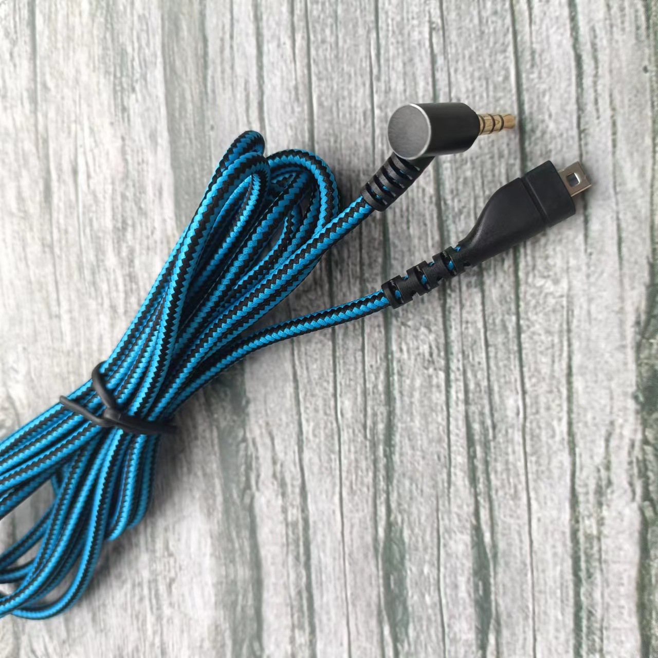 赛睿寒冰8P编织线3