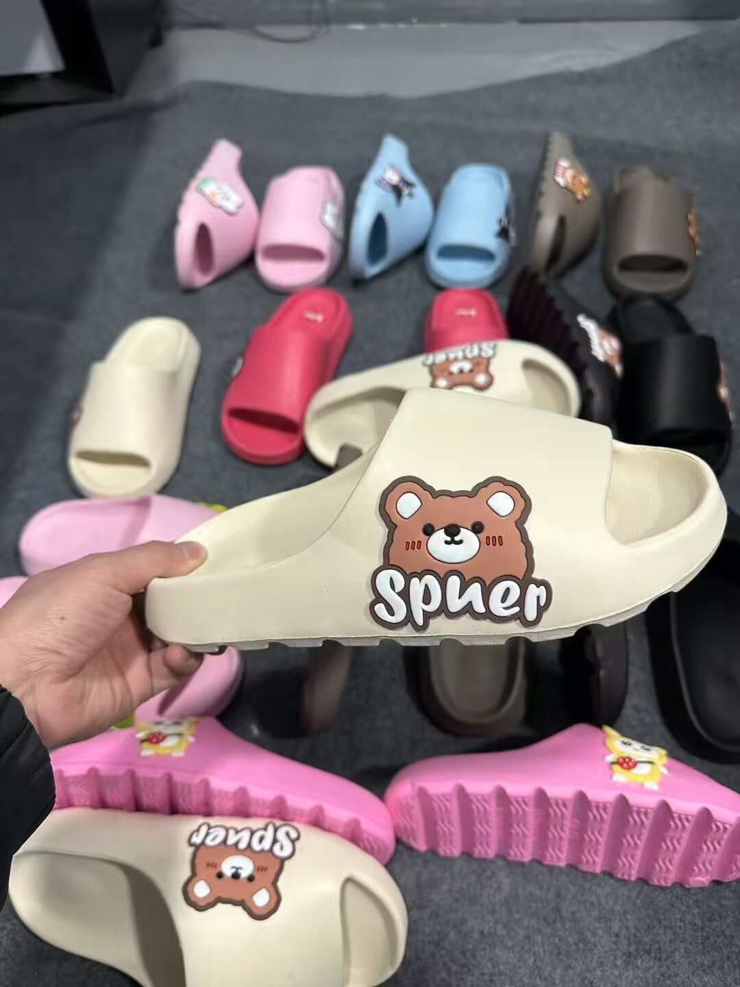 39FBBCD0187B619118FE6115F1D51D