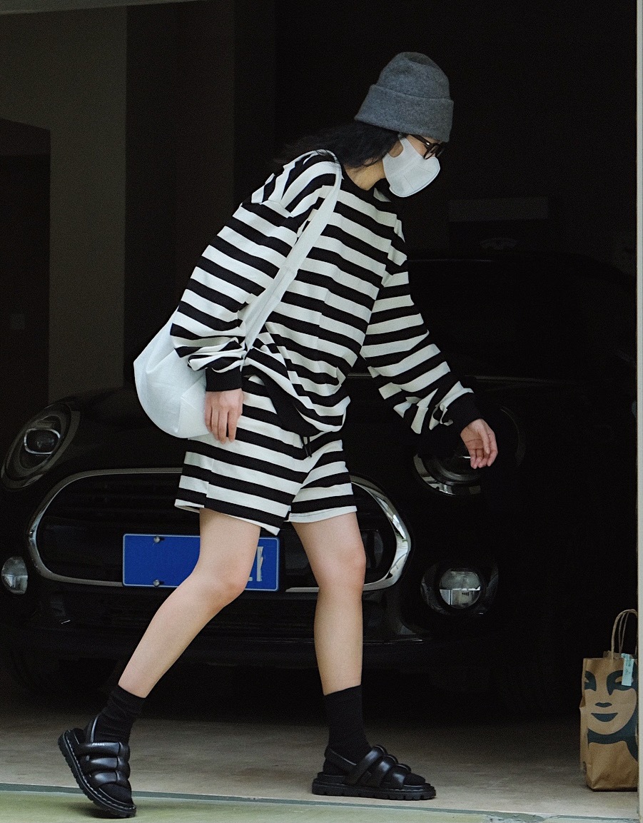 9B6762BB-B4E5-482E-97E9-59575E