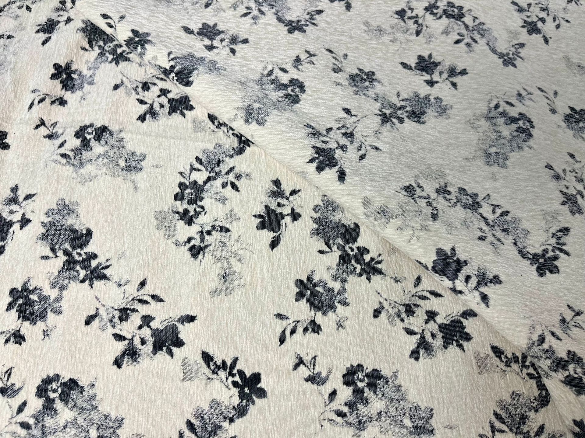 8252811ba2afeee902656bc3ff4b4e