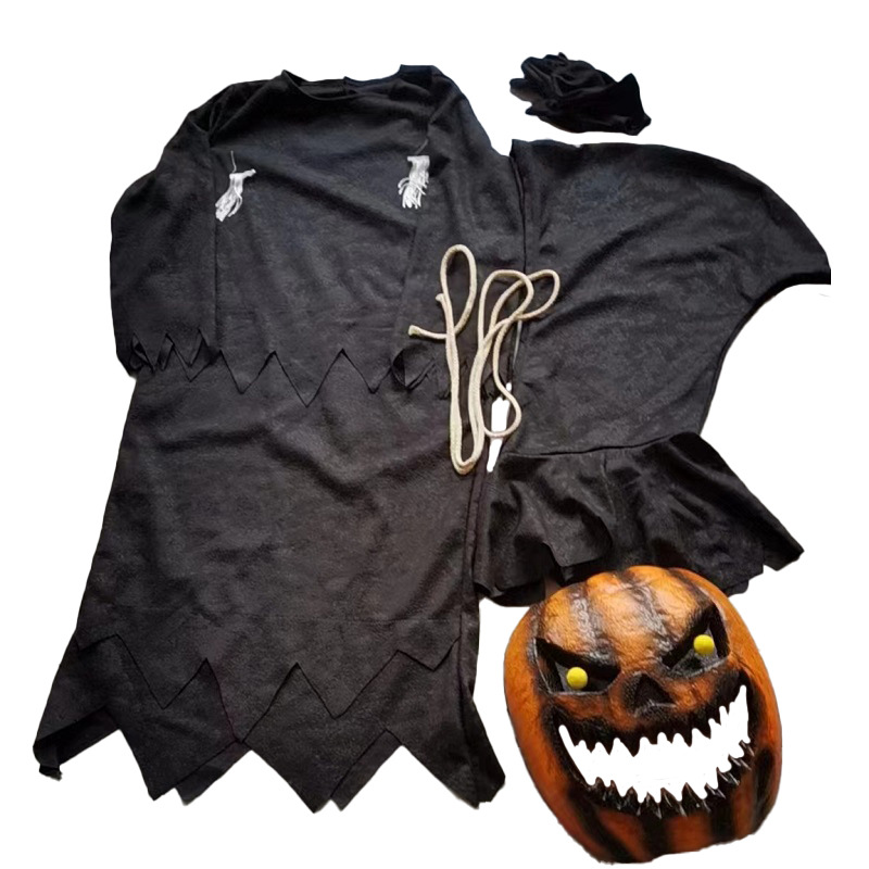 黑色南瓜稻草人