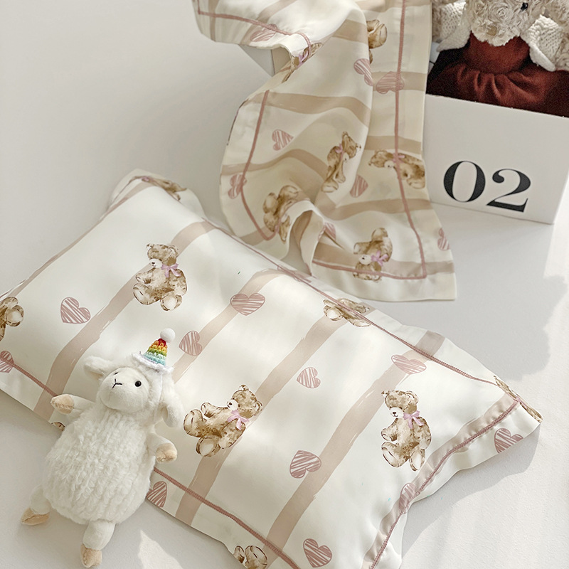 爱心小熊 (2).jpg