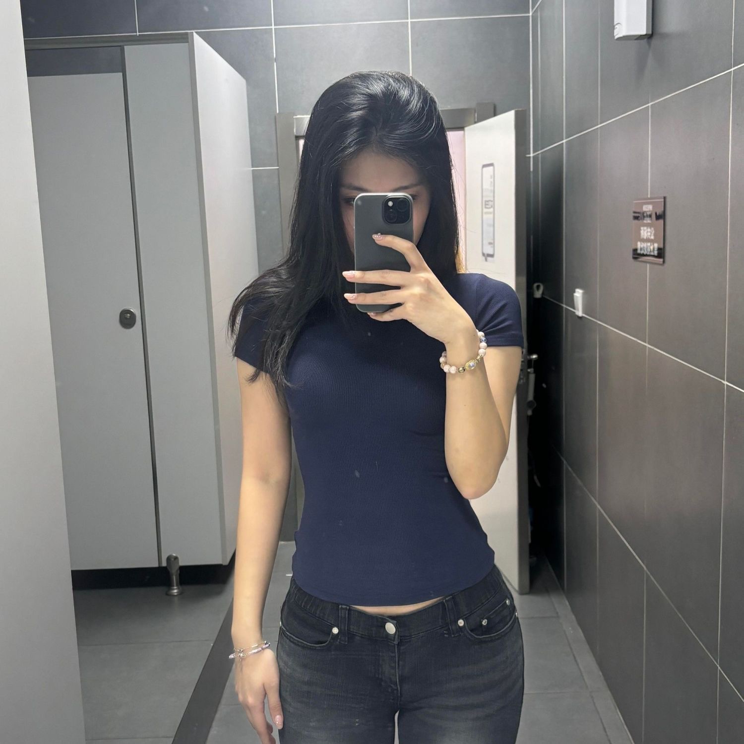 0ef5cac7ba69a912403147fc46715d