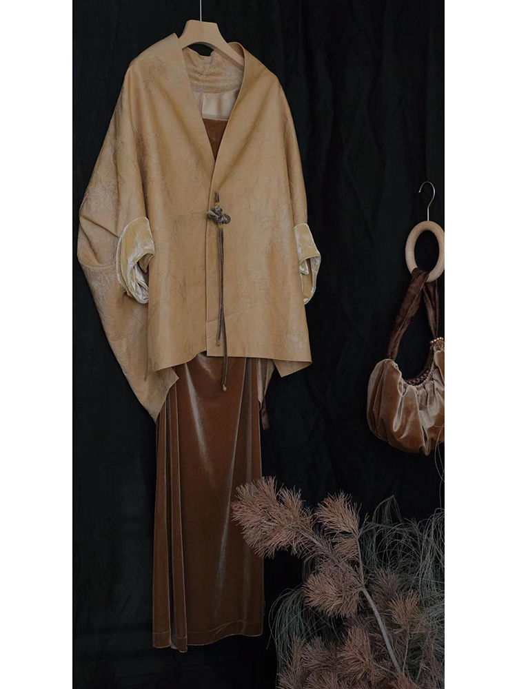 f8a829f7-d97b-43d6-ad61-49558e79bf40.jpe