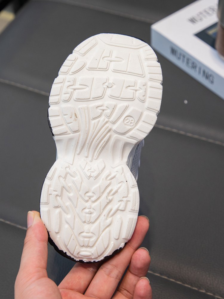 2024080811184382662552w1280h1705_750x750