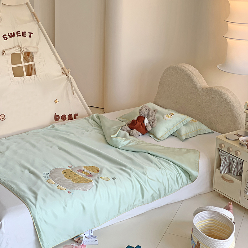 围兜小鸭 (2).jpg