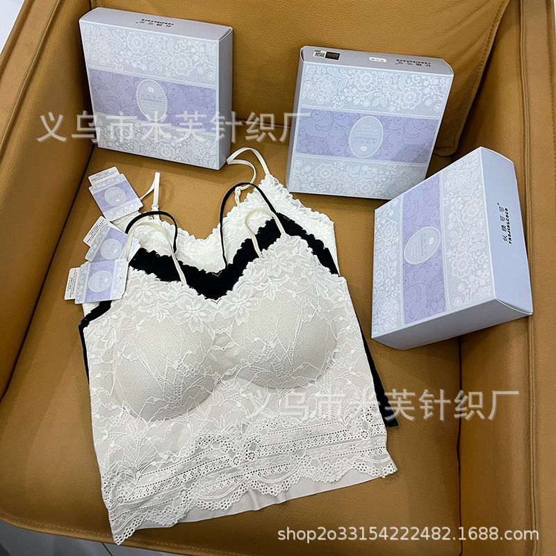 6576FAD94D321F7441F849E27E7E25