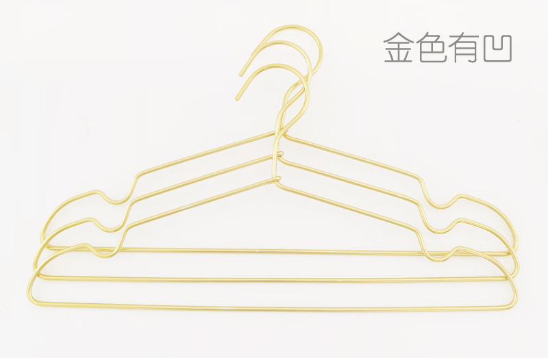 金色有凹铝衣架长图