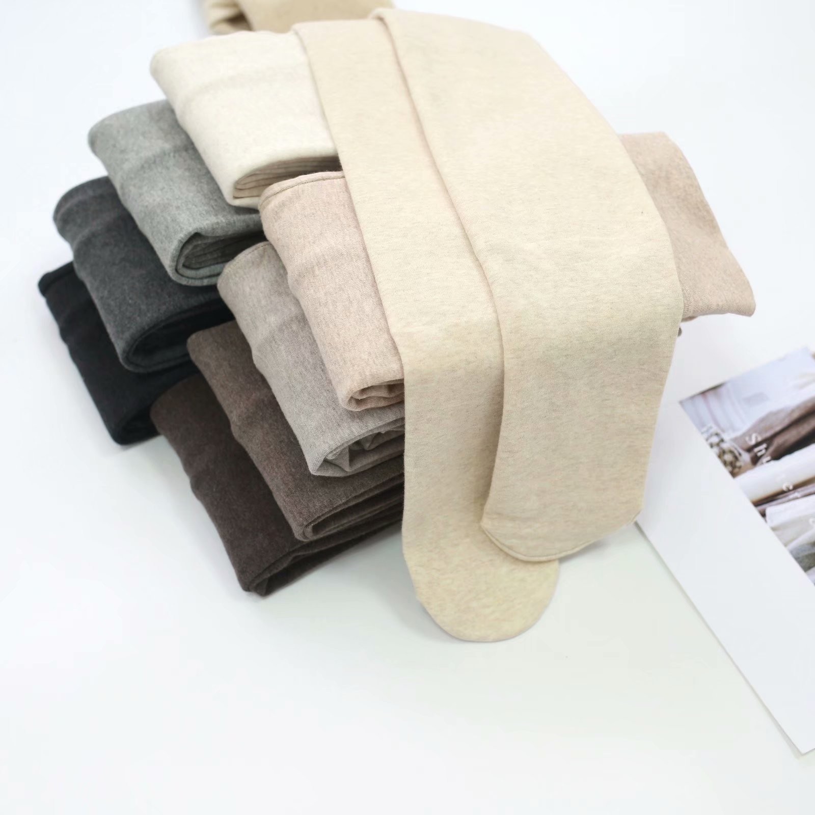 12812534290_1592493139