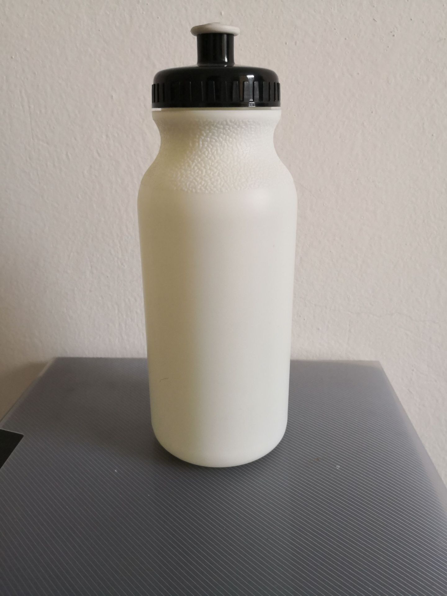 B8C60EF0A151264FD14DEF290C6D0E