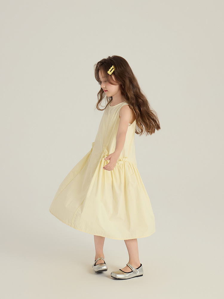 240501 yiyijia165400 whitecube