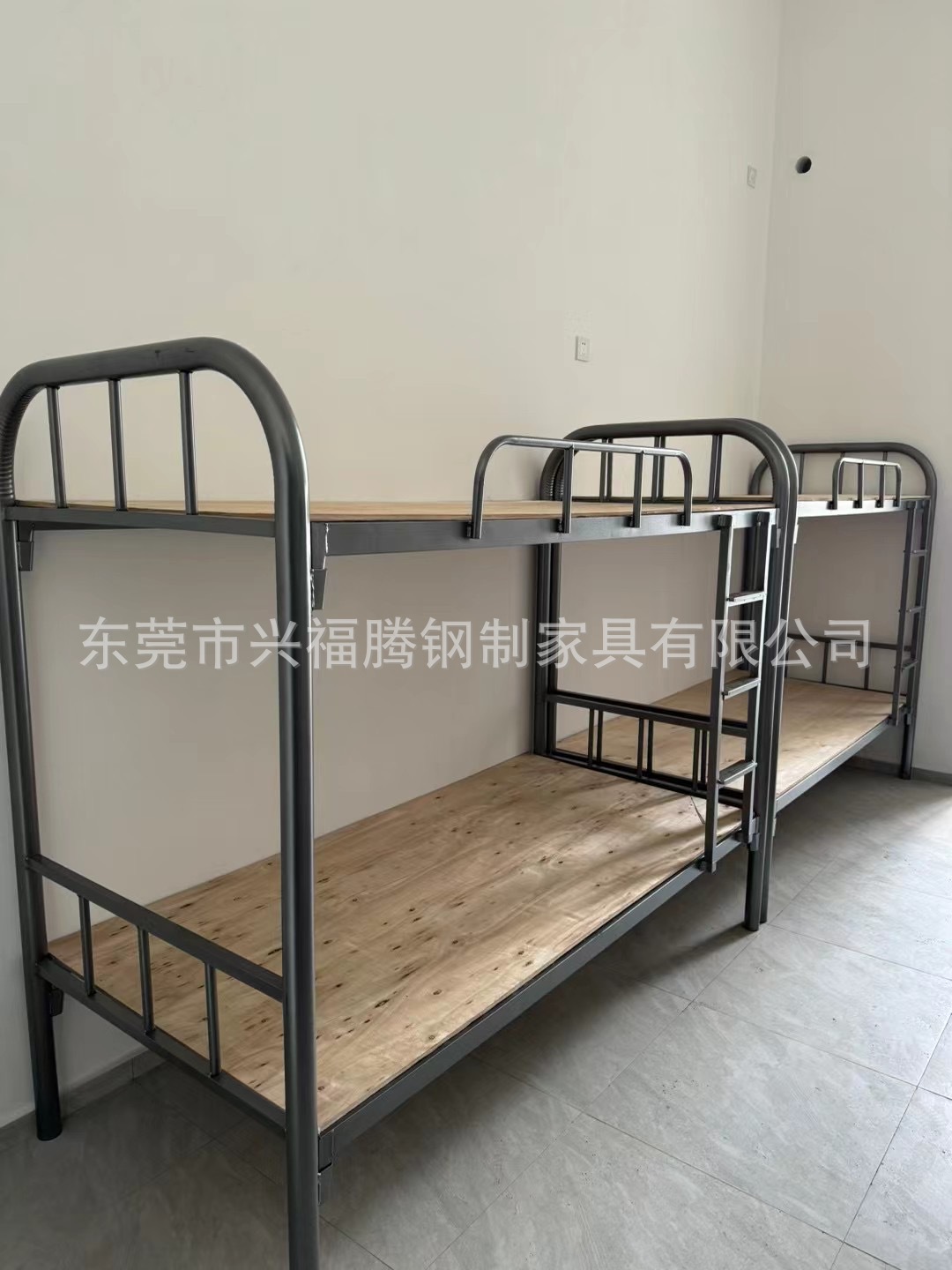 黑色湾管