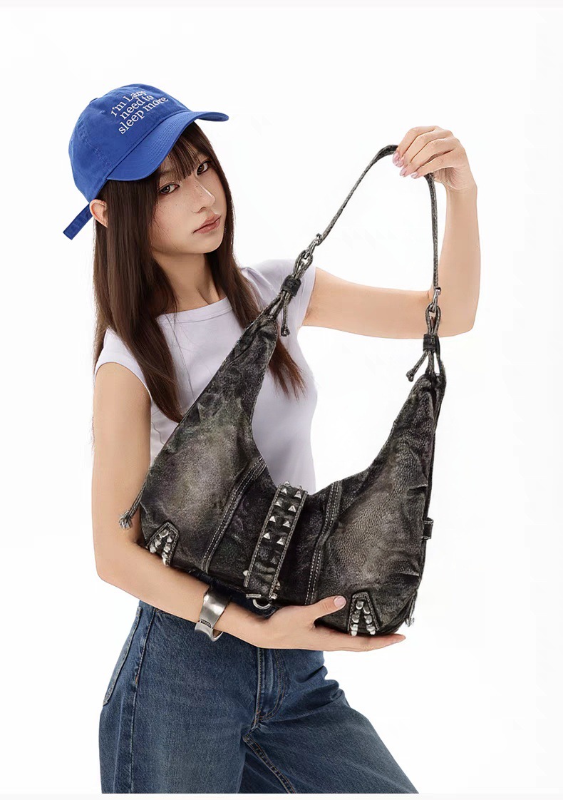 18807542d174f86fa7134632a7b1c4