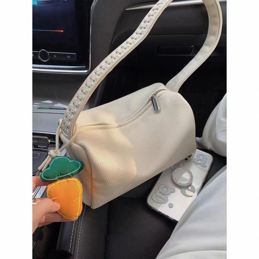 1c9c0c94-8a11-4630-98db-73bcffe10790.jpe