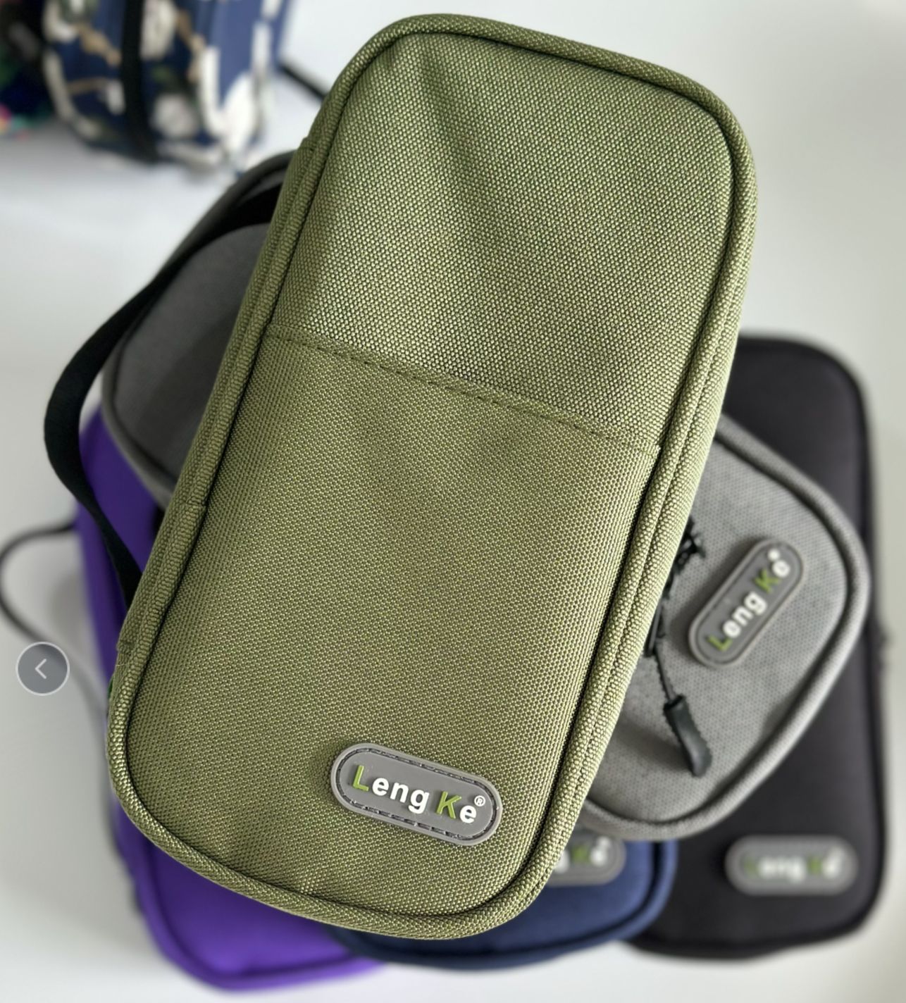 0f6c382d-6cc9-42ad-9f2a-260f26