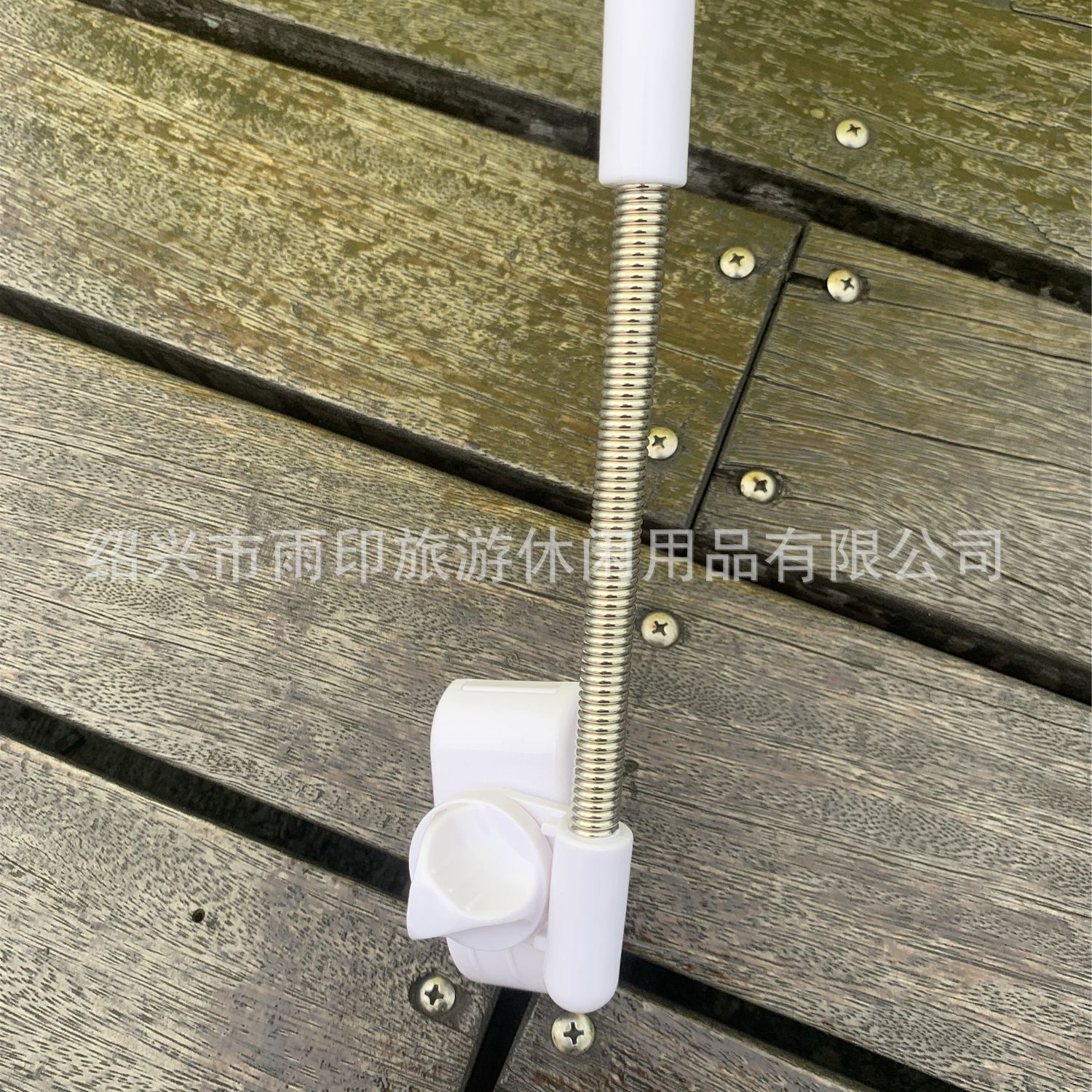 5e555378a33fc797bbf32e1bb47e88