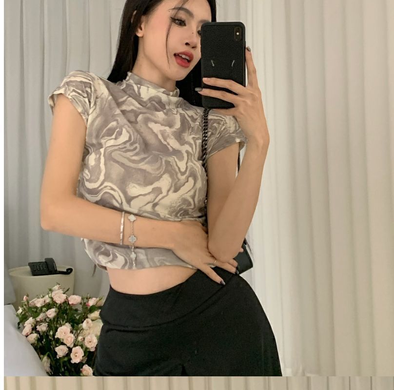 复制_欧美修身性感短款露脐短袖T恤女夏美式辣妹.jpg