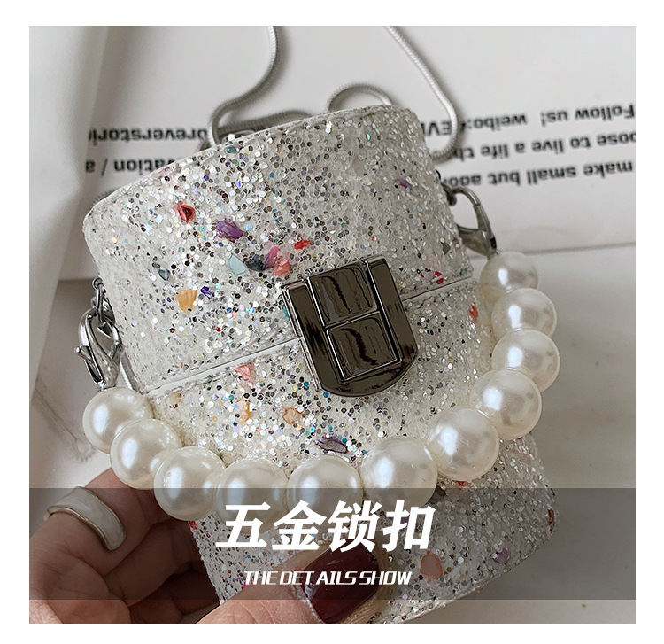 c五金锁扣.jpg