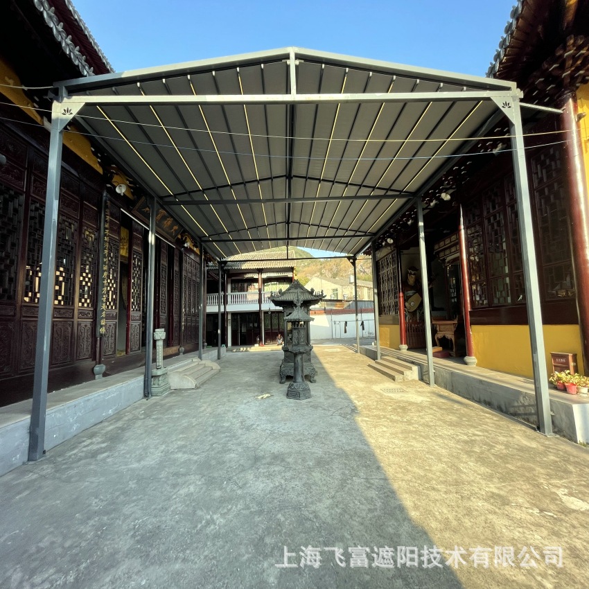 电动防雨天幕棚