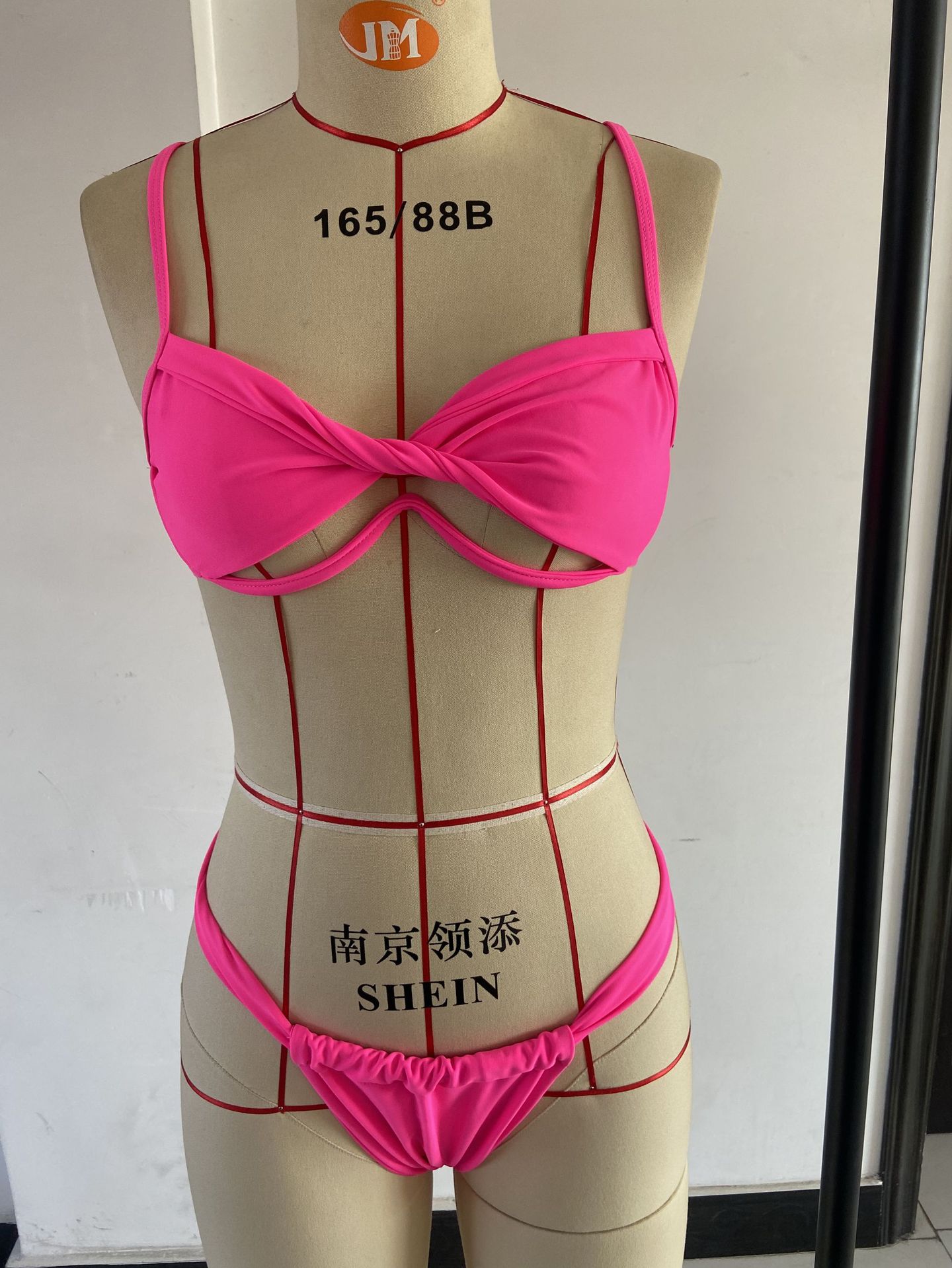 b067120640b4216f00e08a0f9a104f