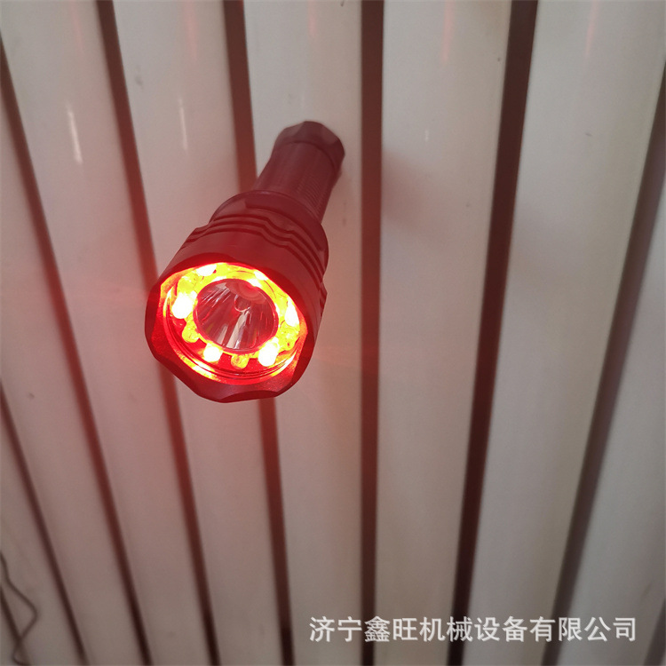 2021.4.12于文彦带磁力的手电筒信号灯 (2).jpg