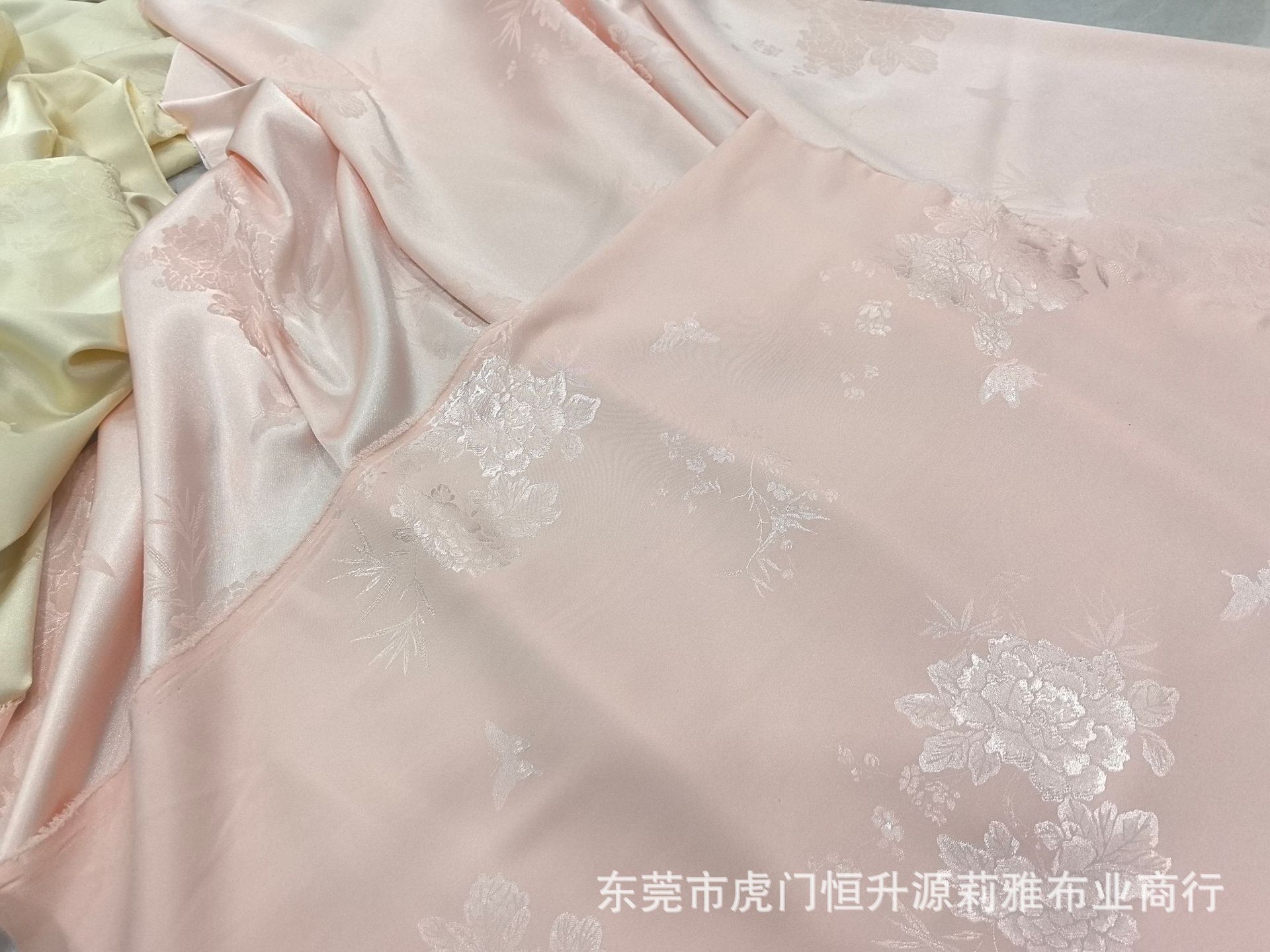 新款仿人丝涤双色提花面料 中式花朵提花秋冬外套衬衫