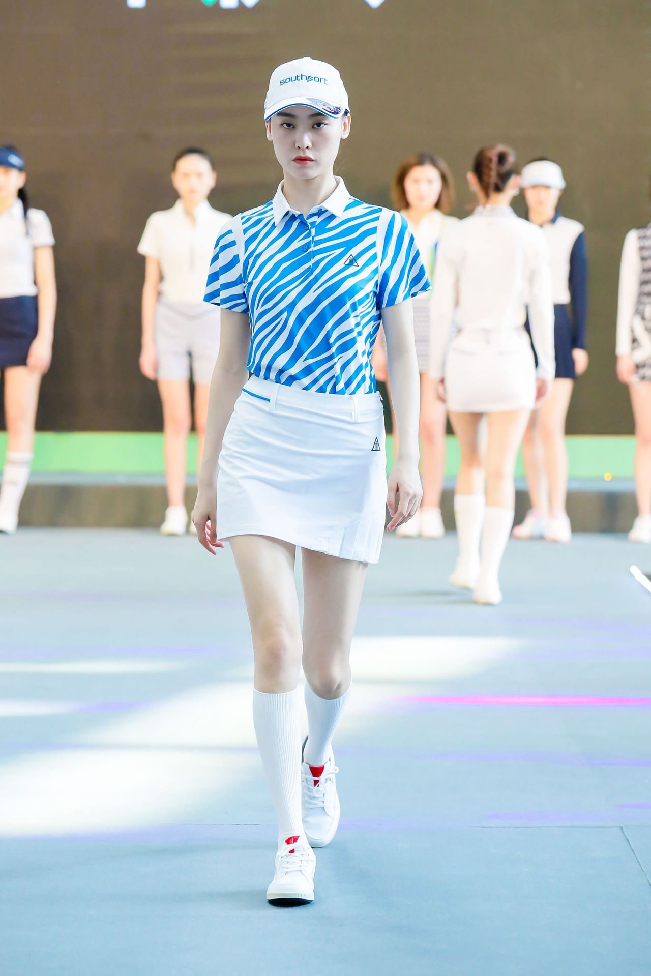 vbox10158_1E2A3265_155101_smal