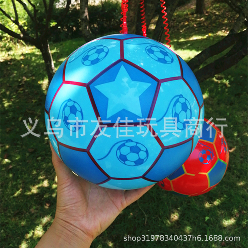 带耳朵的吊环拉绳足球