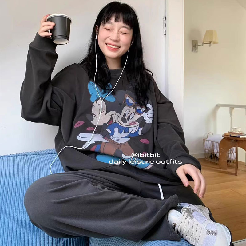 嘴唇米奇德绒深灰色