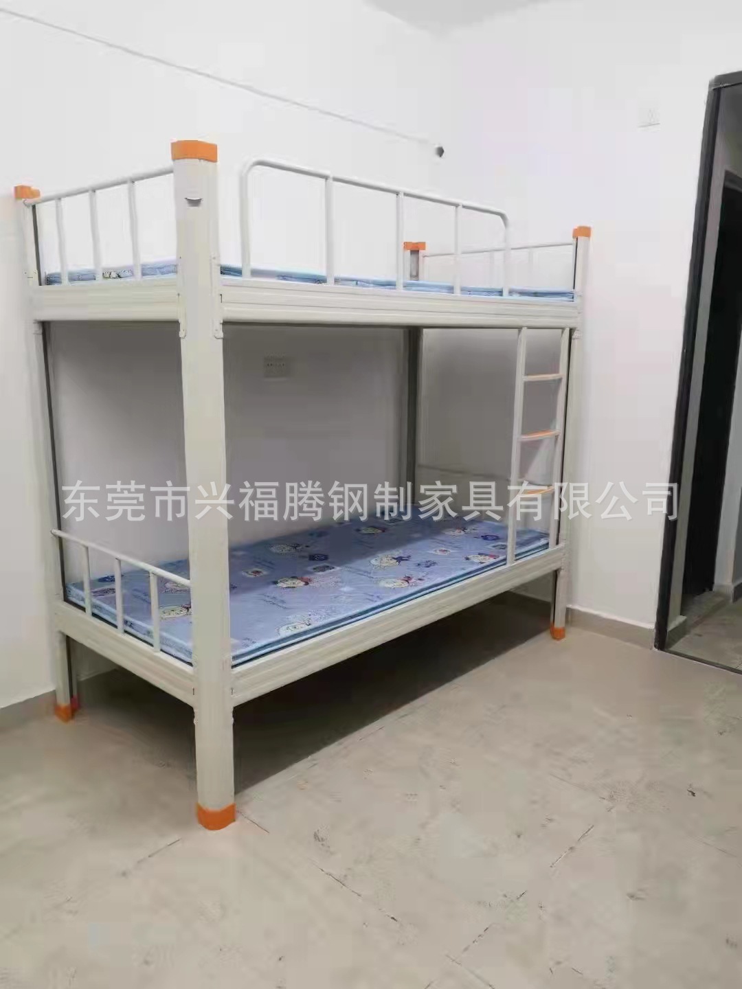 5565d888bd231fe9da8597fe45b135