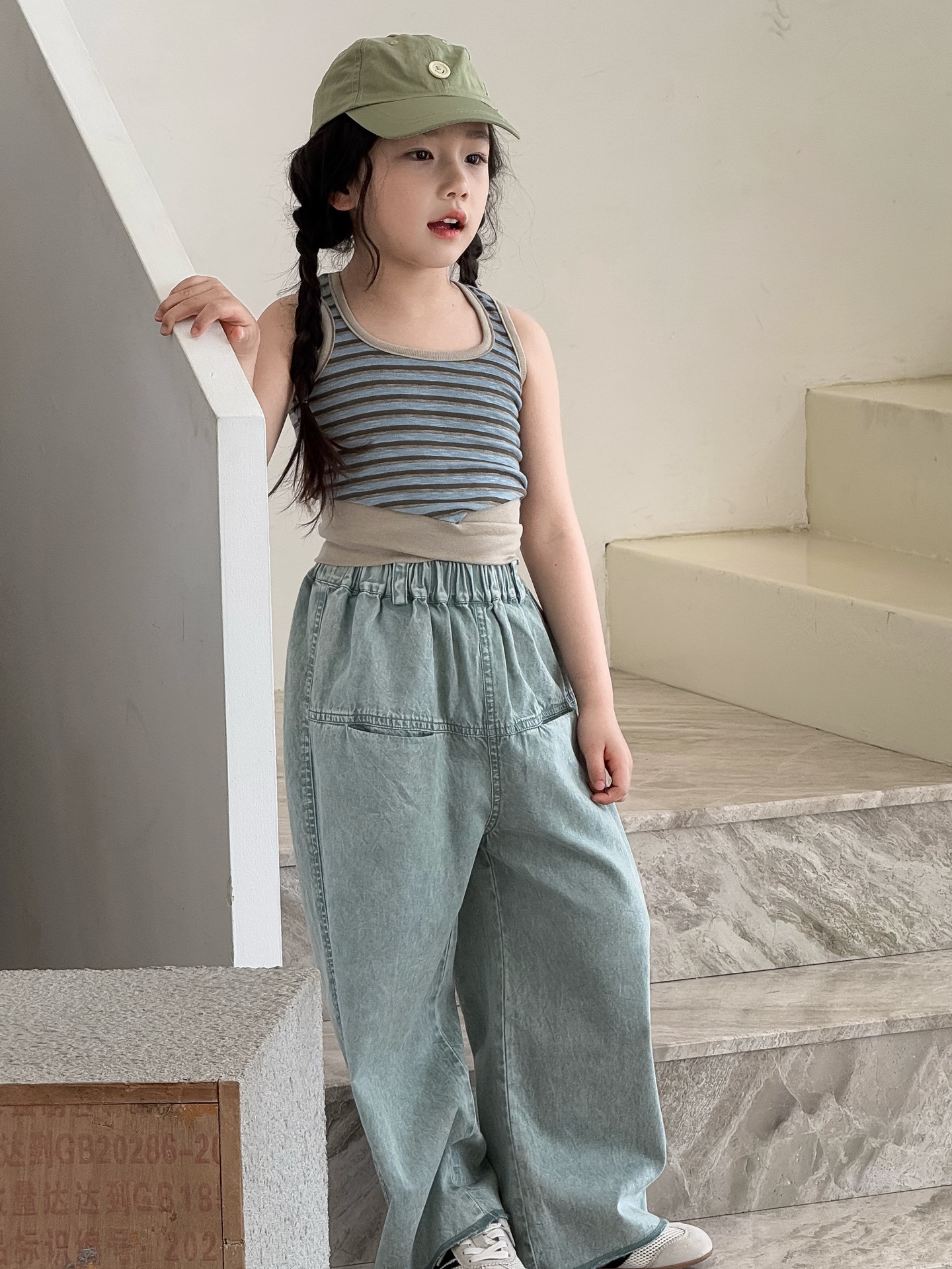 C91C1D4B-4127-457F-8D09-7526B7