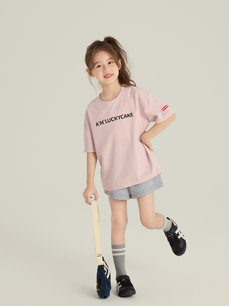 240501 yiyijia164971 whitecube