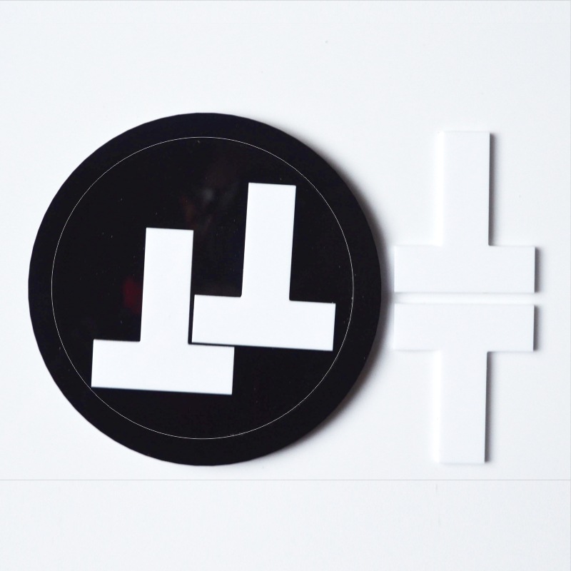 Circle 4T Puzzle.jpg