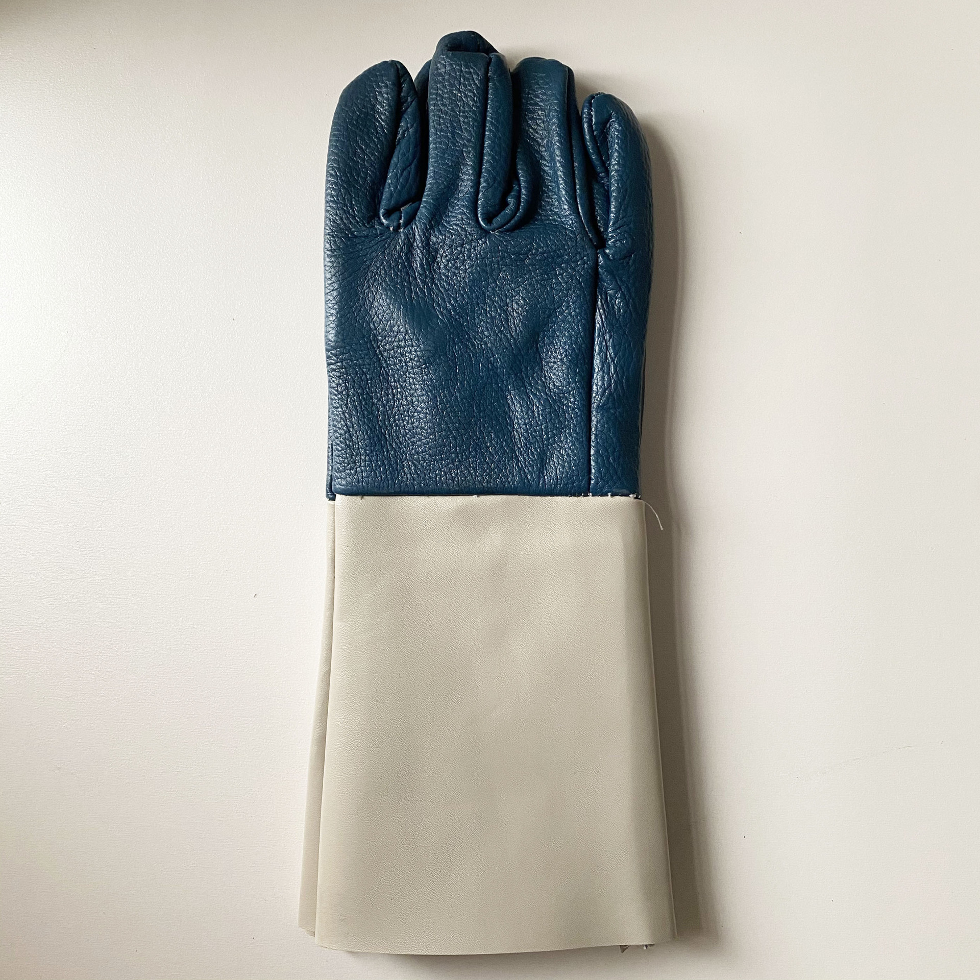 O1CN01zMm9dj1RSslU3MAAq_!!2204