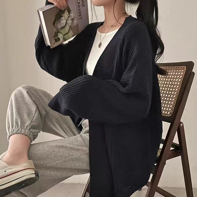 商品详情图_韩国秋冬简约纯色慵懒宽松休闲百搭中长款毛衣外套女