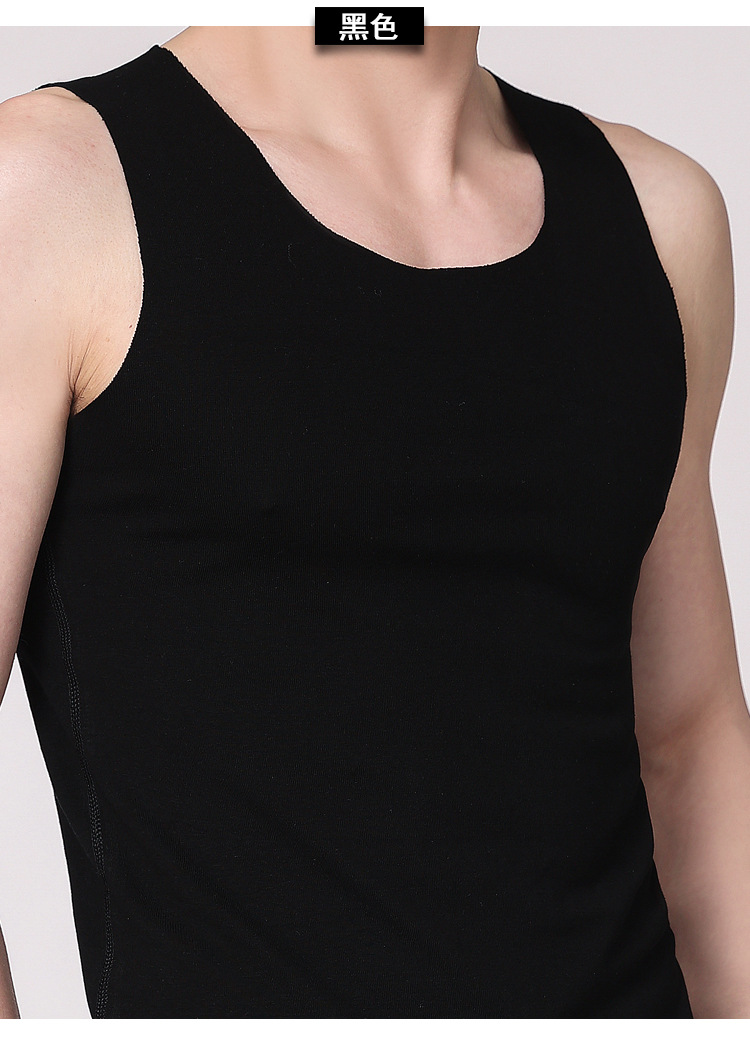 无痕宽肩背心-模特展示-黑色1.jpg