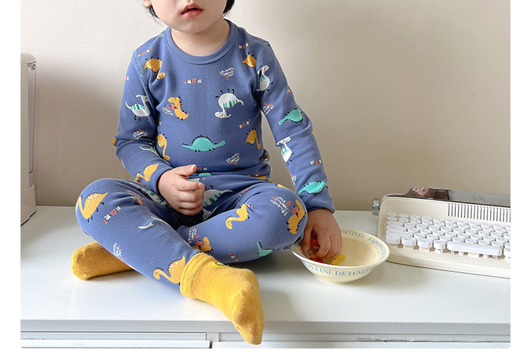 蓝底三色恐龙_05