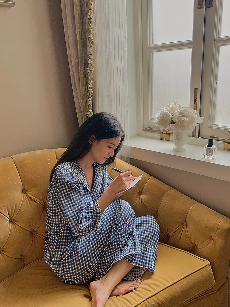 8E0DC12C-9336-41E1-A45A-C5B1DF