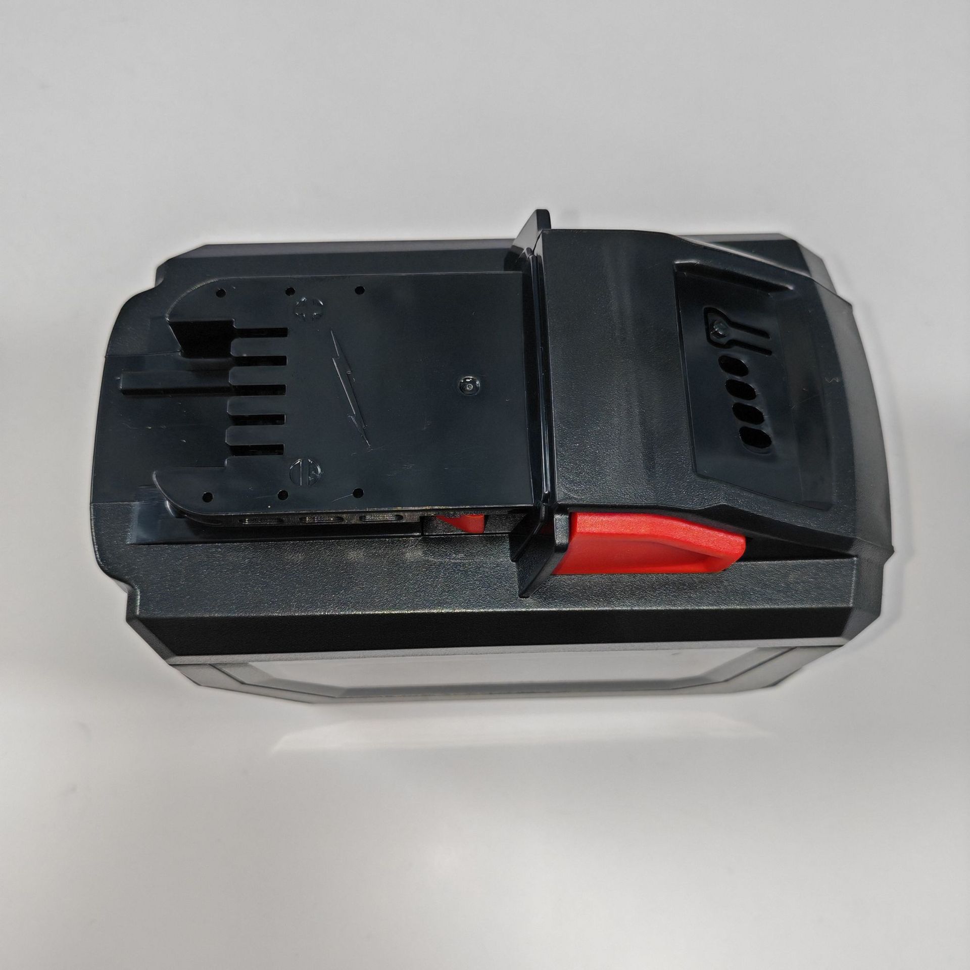 M18-18V-15-217AF (47).jpg