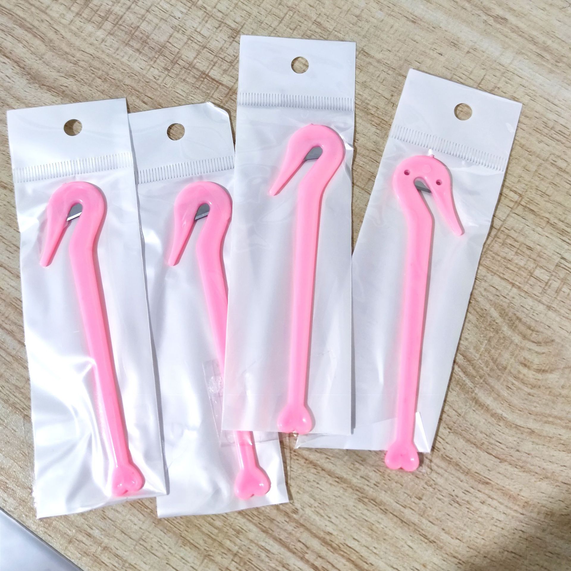 一次性皮筋小刀