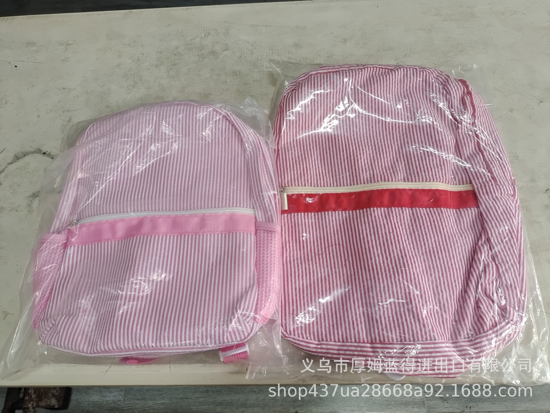 BX1812041泡泡纱书包