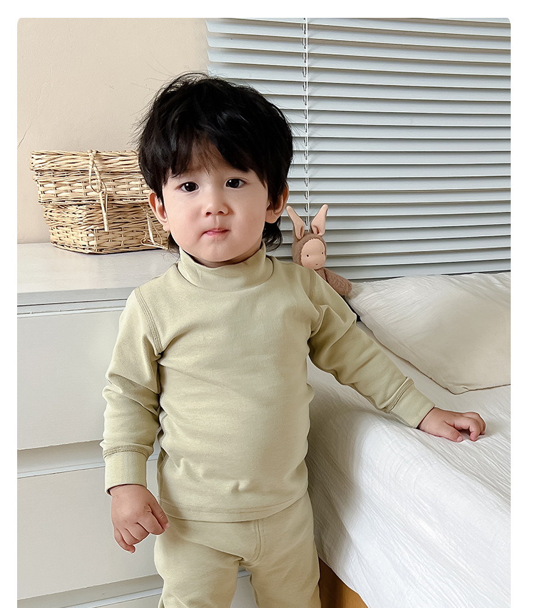 草绿色半高领_03