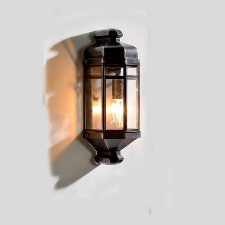 4692219366_118336048