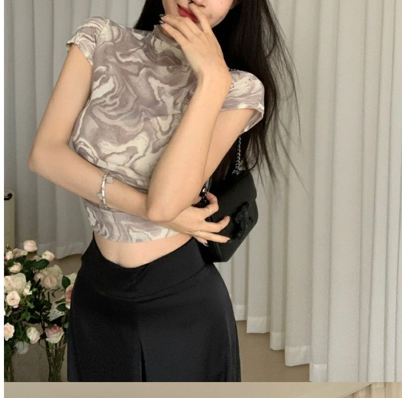 复制_欧美修身性感短款露脐短袖T恤女夏美式辣妹.jpg