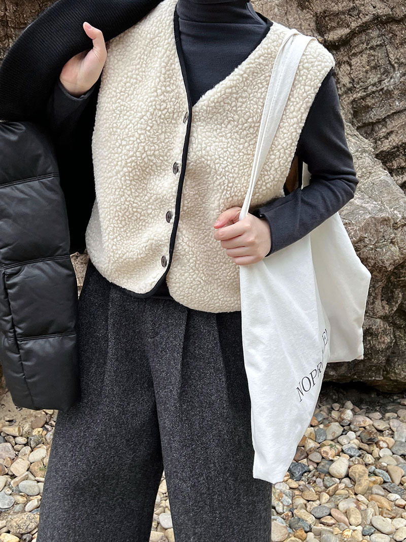 E096859E-7B5D-4EDB-A93E-E4249C